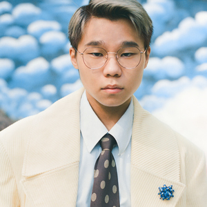 美女露胸视频罗体照免费看
